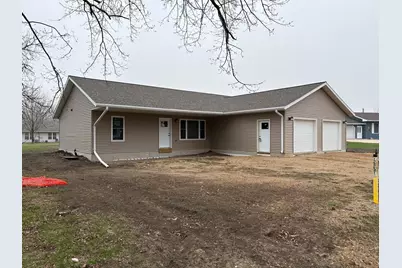 122 2nd Street E, Tracy, MN 56175 - Photo 1