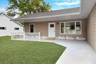 122 2nd St E, Tracy, MN 56175 - Photo 3