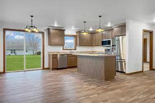 122 2nd St E, Tracy, MN 56175 - Photo 7