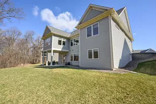 2484 Woodstone Ln SW, Rochester, MN 55902 - Photo 31