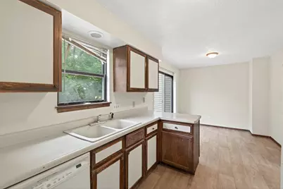 6618 Camden Drive, Brooklyn Center, MN 55430 - Photo 9