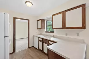 6618 Camden Dr, Brooklyn Center, MN 55430 - Photo 11