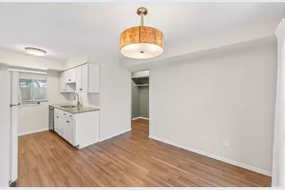 4757 Spring Circle, Minnetonka, MN 55345 - Photo 5