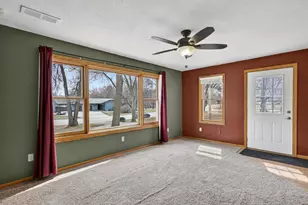 311 N Quincy St, Alexandria, MN 56308 - Photo 9