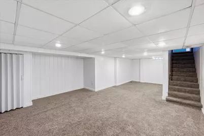 5116 Fairview Avenue N, Crystal, MN 55429 - Photo 25