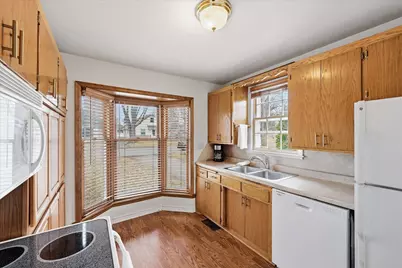 5116 Fairview Avenue N, Crystal, MN 55429 - Photo 5