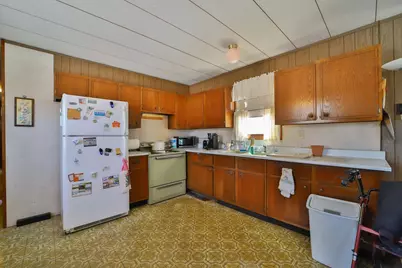 109 Velkommen Street NE, Staples, MN 56479 - Photo 3