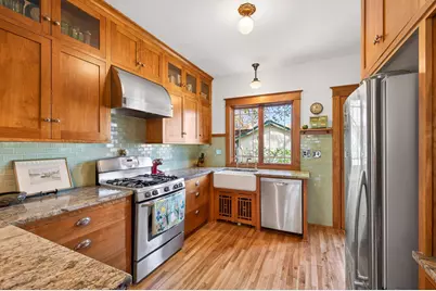 305 Brimhall Street, Saint Paul, MN 55105 - Photo 11