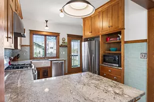 305 Brimhall St, Saint Paul, MN 55105 - Photo 13