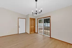 1032 Lilac Ln, Lake City, MN 55041 - Photo 9