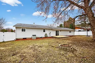 1032 Lilac Ln, Lake City, MN 55041 - Photo 35