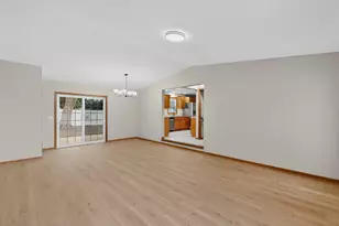 1032 Lilac Ln, Lake City, MN 55041 - Photo 7