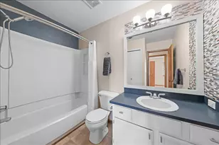 1604 Helmo Ave N, Oakdale, MN 55128 - Photo 21