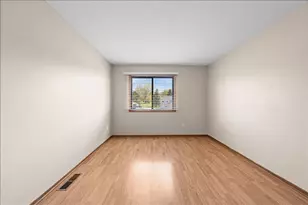 1604 Helmo Ave N, Oakdale, MN 55128 - Photo 29