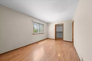 1604 Helmo Ave N, Oakdale, MN 55128 - Photo 21