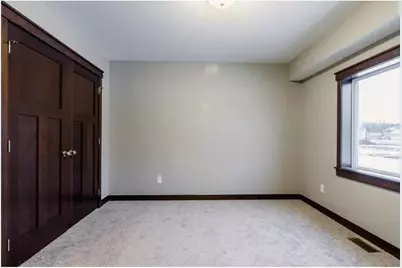 1025 Pheasant Run, New Richmond, WI 54017 - Photo 11