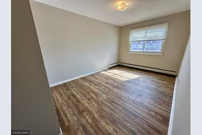 1566 Woodbridge Street, Saint Paul, MN 55117 - Photo 7