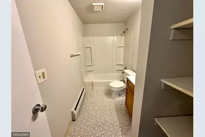 1566 Woodbridge Street, Saint Paul, MN 55117 - Photo 5