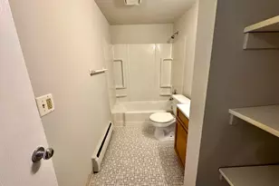 1566 Woodbridge St, Saint Paul, MN 55117 - Photo 7