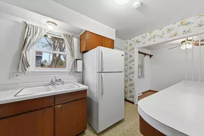 2123 Fox Place, Mendota Heights, MN 55120 - Photo 15