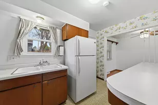 2123 Fox Pl, Mendota Heights, MN 55120 - Photo 15