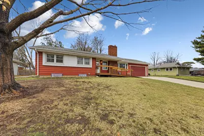 2123 Fox Place, Mendota Heights, MN 55120 - Photo 1