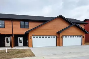 805 Viburnum St, Belle Plaine, MN 56011 - Photo 3