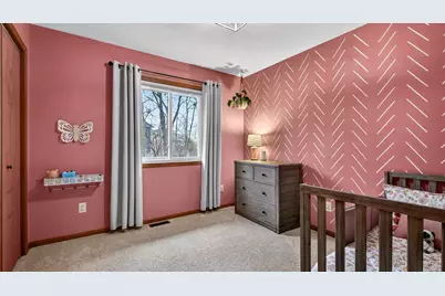 305 Arbor Hills Circle, Eau Claire, WI 54703 - Photo 9