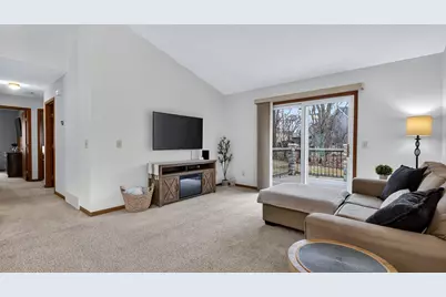 305 Arbor Hills Circle, Eau Claire, WI 54703 - Photo 7