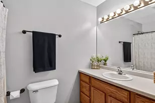 305 Arbor Hills Circle, Eau Claire, WI 54703 - Photo 13