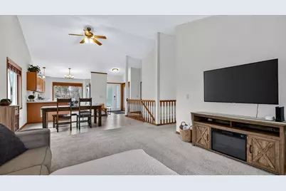 305 Arbor Hills Circle, Eau Claire, WI 54703 - Photo 3