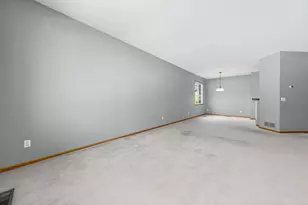 3053 Juniper Ln, Woodbury, MN 55125 - Photo 9