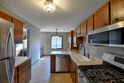 12102 Red Oak Court S, Burnsville, MN 55337 - Photo 7