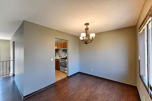 12102 Red Oak Ct S, Burnsville, MN 55337 - Photo 11
