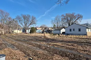1186 Cumberland St, North Saint Paul, MN 55117 - Photo 1