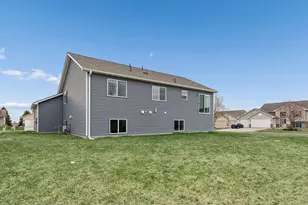 1192 Farmers Ln, Belle Plaine, MN 56011 - Photo 33