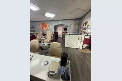 808 W Oakland Avenue, Austin, MN 55912 - Photo 3