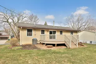 49 16th Ave SW, New Brighton, MN 55112 - Photo 5