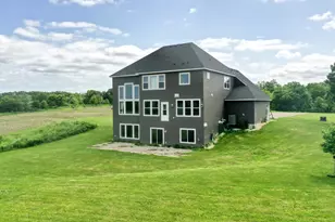 18340 Forest Rd N, Forest Lake, MN 55025 - Photo 83