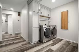 610 4th St N, Wahpeton,  58075 - Photo 23