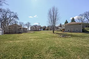 4528 Aberdeen Rd, Mound, MN 55364 - Photo 3