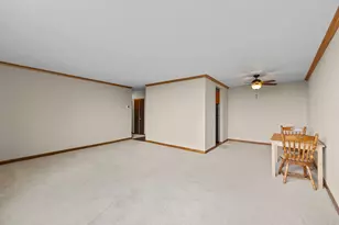 1181 Edgcumbe Rd, Saint Paul, MN 55105 - Photo 17