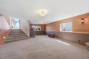 936 S Chestnut St, Belle Plaine, MN 56011 - Photo 15