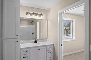 7268 Hawthorne Ct, North Branch, MN 55056 - Photo 23