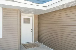 7268 Hawthorne Ct, North Branch, MN 55056 - Photo 3