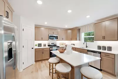 418 James Parkway, Elko New Market, MN 55054 - Photo 3