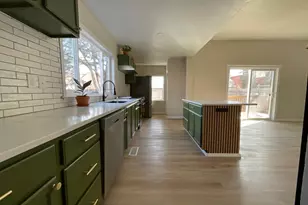 321 7th St SW, Willmar, MN 56201 - Photo 13