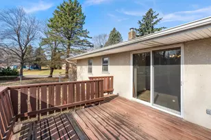 2460 E Meadow Dr, North Saint Paul, MN 55109 - Photo 49