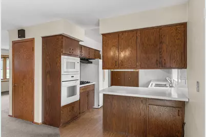 2460 E Meadow Drive, North Saint Paul, MN 55109 - Photo 11