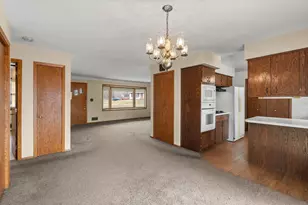 2460 E Meadow Dr, North Saint Paul, MN 55109 - Photo 7